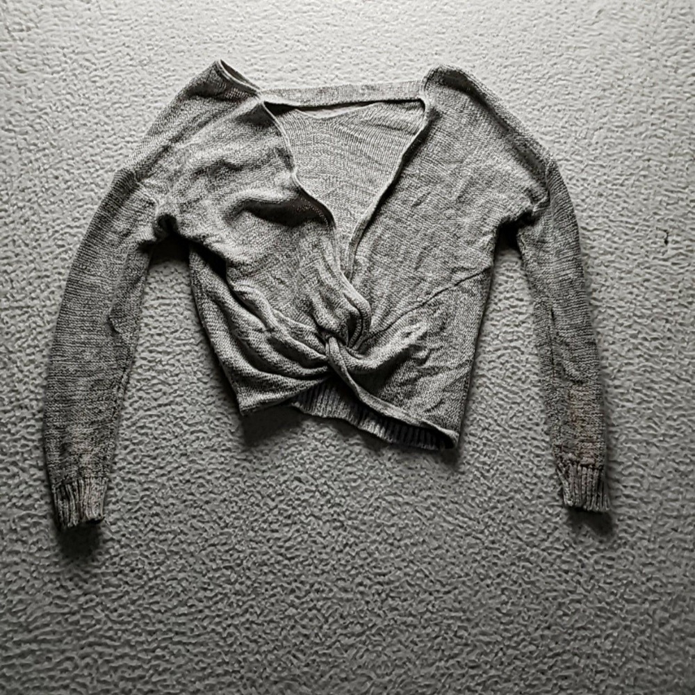 Express Sweater Womens Small Gray V Neck Twist Front Knit Cropped Pullover